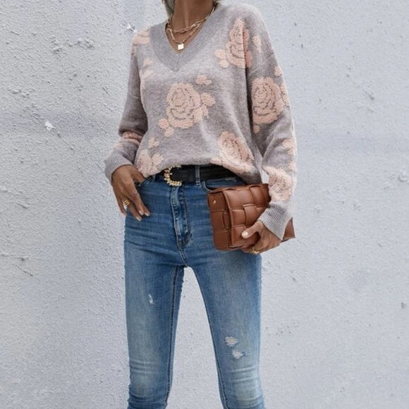 New Fall great floral print sweater - Picture 2 of 5